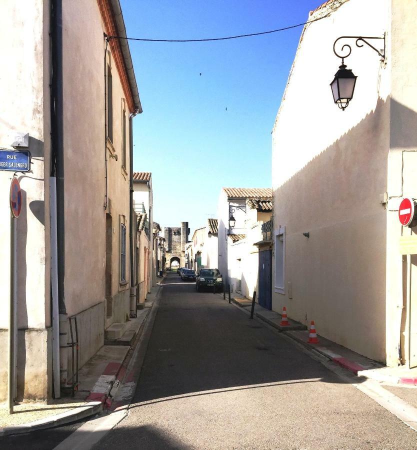 Au Coeur Des Remparts Daire Aigues-Mortes Dış mekan fotoğraf