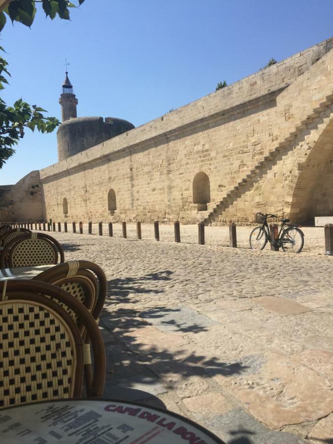 Au Coeur Des Remparts Daire Aigues-Mortes Dış mekan fotoğraf